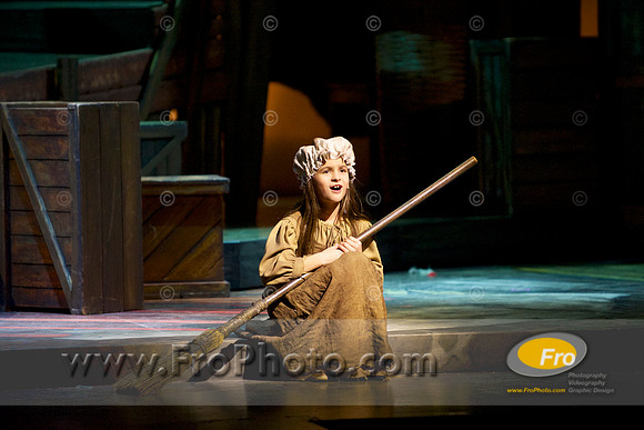 Skylight Les Miz Preview Selects 155