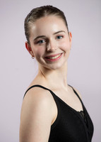 Headshot Gaby 2025-1