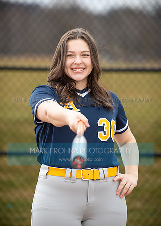 BA Teams Softball Seniors 2024-16
