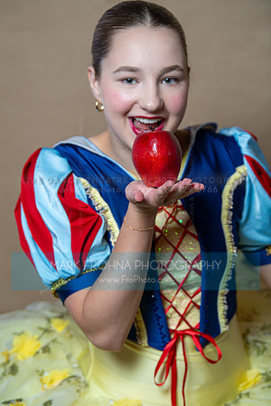 KADS Snow White 2024 Emily C-40