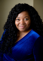 Ariel Andrew Headshot 2025-3