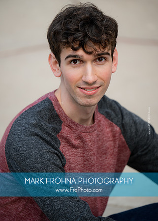Luke Hahn Headshot 2025-18