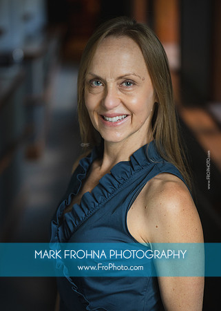 Lynette Knapp Headshot 2025-10