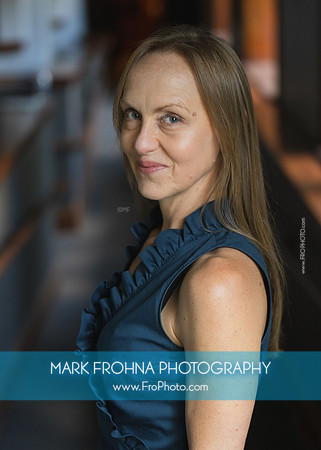 Lynette Knapp Headshot 2025-9