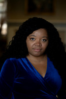 Ariel Andrew Headshot 2025-8-11