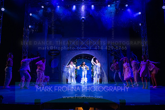 Skylight Mamma Mia Xtras-420