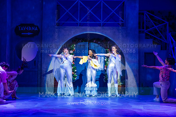 Skylight Mamma Mia Xtras-419