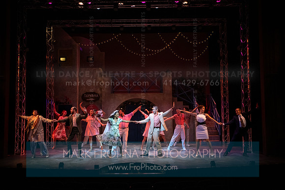 Skylight Mamma Mia Xtras-403