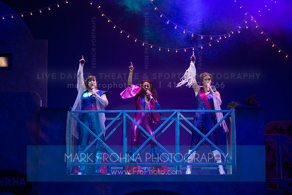 Skylight Mamma Mia Xtras-247