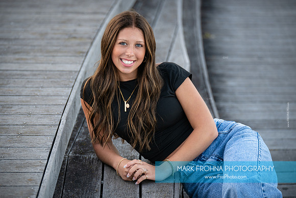 2026 Senior Johanna Downtown-1410
