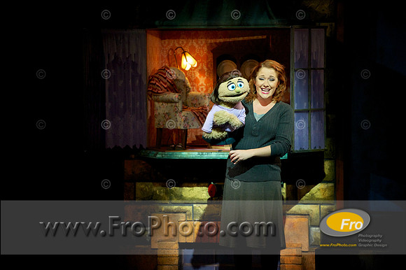Skylight Avenue Q Highlights 045