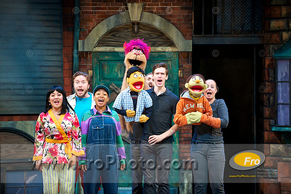 Skylight Avenue Q Highlights 100