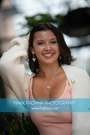 Senior Isabelle Xtras-84