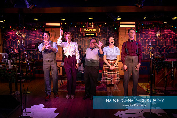 Milwaukee Rep Wonderful Life Radio Play Company-2