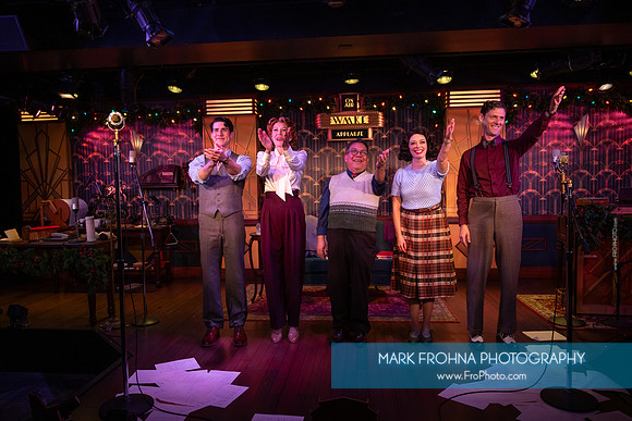 Milwaukee Rep Wonderful Life Radio Play Company-1