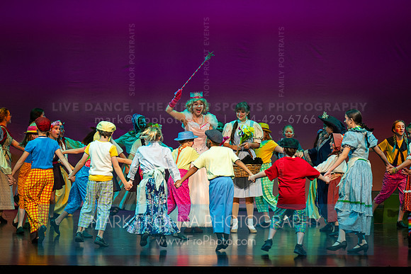 KM Wizard of Oz Munchkins-51