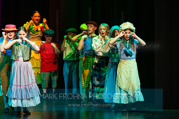 KM Wizard of Oz Munchkins-41