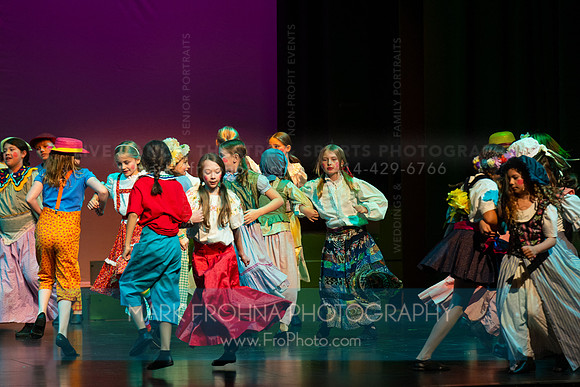 KM Wizard of Oz Munchkins-27