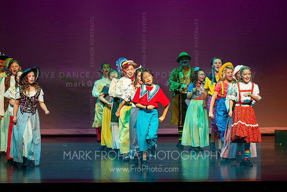 KM Wizard of Oz Munchkins-43