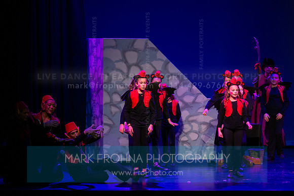 KM Wizard of Oz Munchkins-93