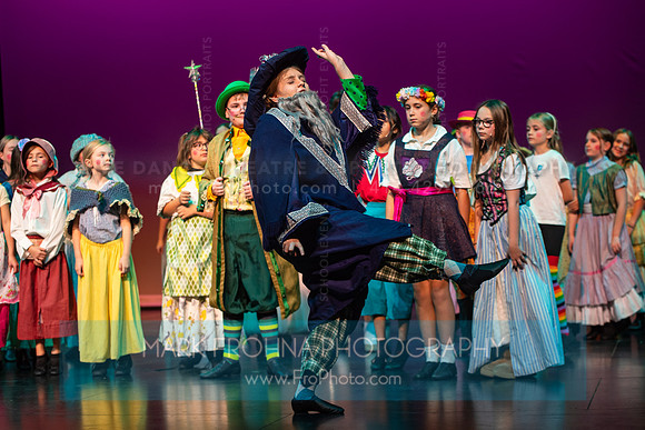 KM Wizard of Oz Munchkins-136