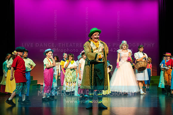 KM Wizard of Oz Munchkins-134