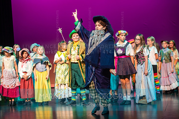 KM Wizard of Oz Munchkins-137