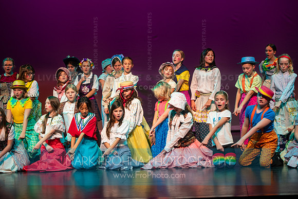 KM Wizard of Oz Munchkins-127