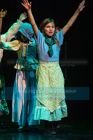 KM Wizard of Oz Munchkins-124