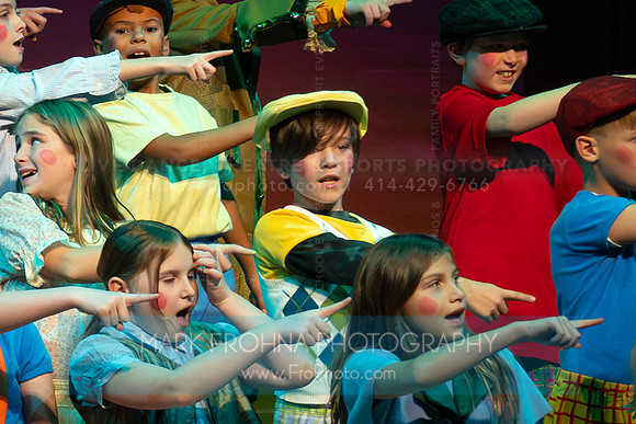 KM Wizard of Oz Munchkins-128-2