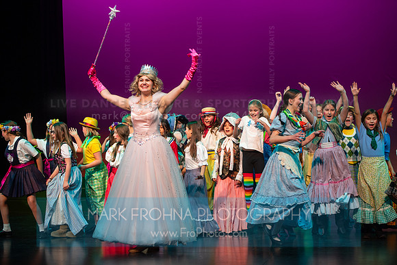 KM Wizard of Oz Munchkins-119