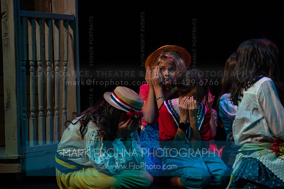 KM Wizard of Oz Munchkins-97