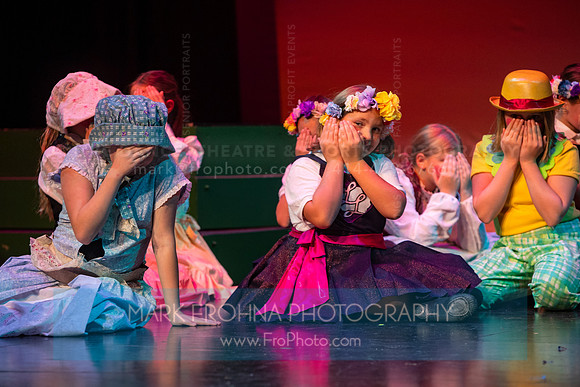 KM Wizard of Oz Munchkins-96