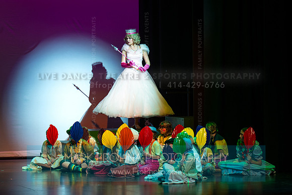 KM Wizard of Oz Live Show-2