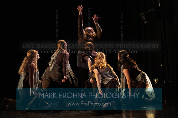 UWM New Dancemakers the tree hears me when I fall-20