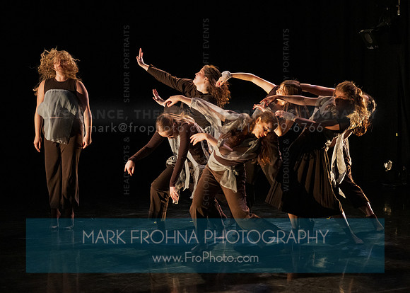 UWM New Dancemakers the tree hears me when I fall-16