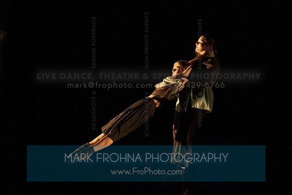UWM New Dancemakers the tree hears me when I fall-9