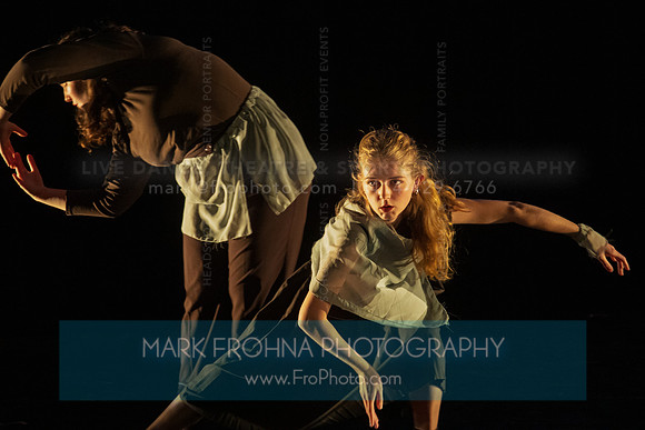 UWM New Dancemakers the tree hears me when I fall-8