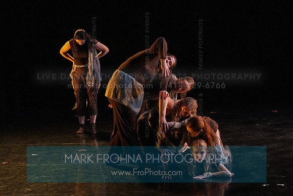 UWM New Dancemakers the tree hears me when I fall-2