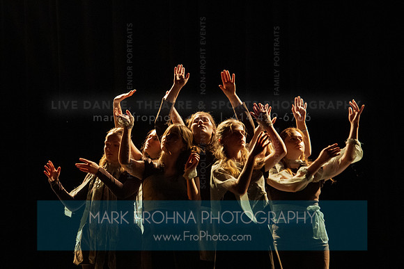 UWM New Dancemakers the tree hears me when I fall-5