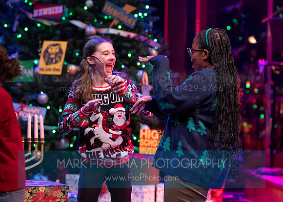 Skylight Jolly Holiday Highlights-20