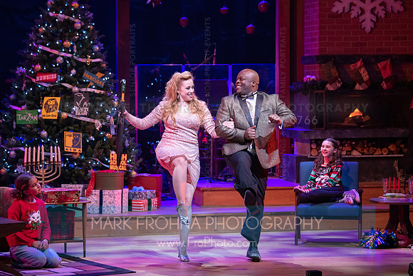 Skylight Jolly Holiday Highlights-19