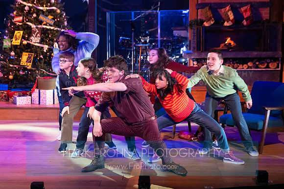 Skylight Jolly Holiday Highlights-52