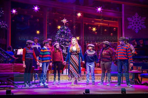 Skylight Jolly Holiday Highlights-49
