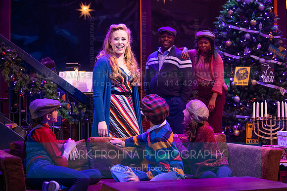 Skylight Jolly Holiday Highlights-48