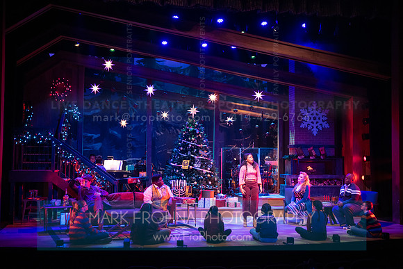 Skylight Jolly Holiday Highlights-45