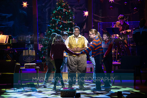 Skylight Jolly Holiday Highlights-39