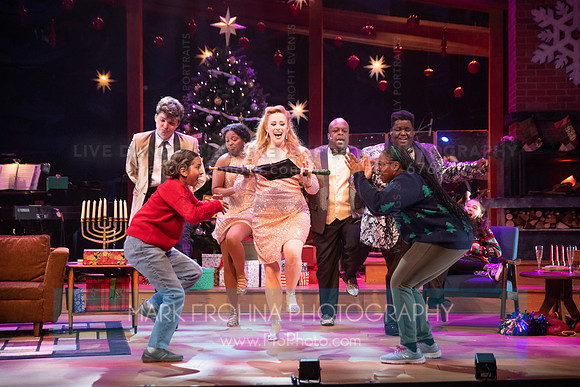 Skylight Jolly Holiday Highlights-114