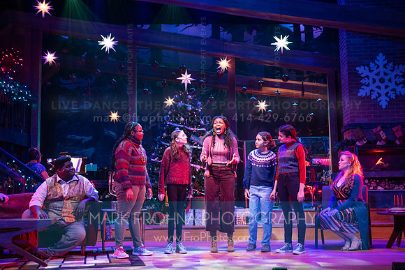 Skylight Jolly Holiday Highlights-92
