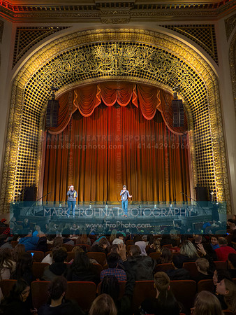 Milwaukee Rep Christmas Carol School Performance iPhone-12